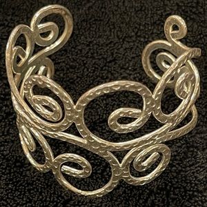Beautifully detailed cuff bracelet